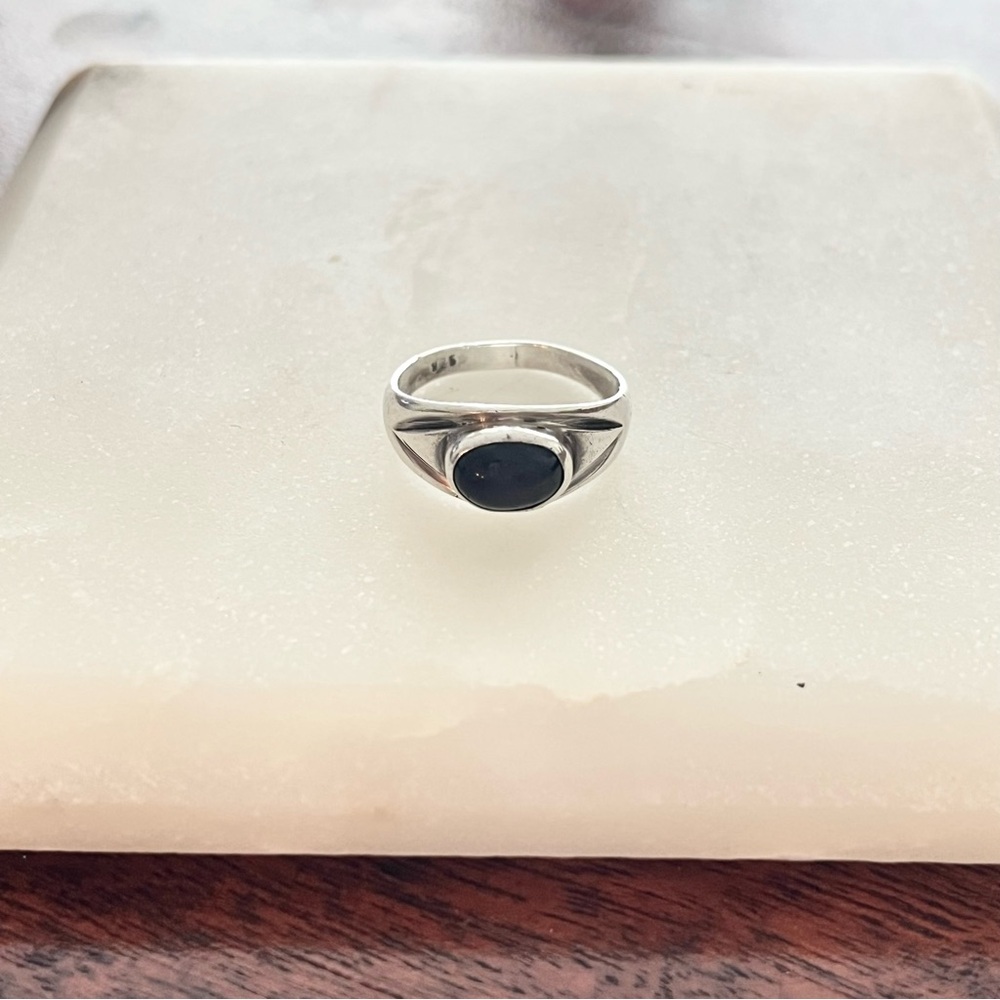 Sterling Eye Ring with Black Stone 5.5